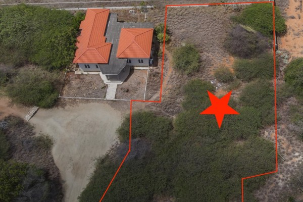 Avenida Milio Croes Property Land