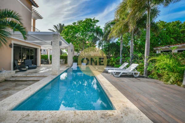 Gold Coast Diamante Villa 153